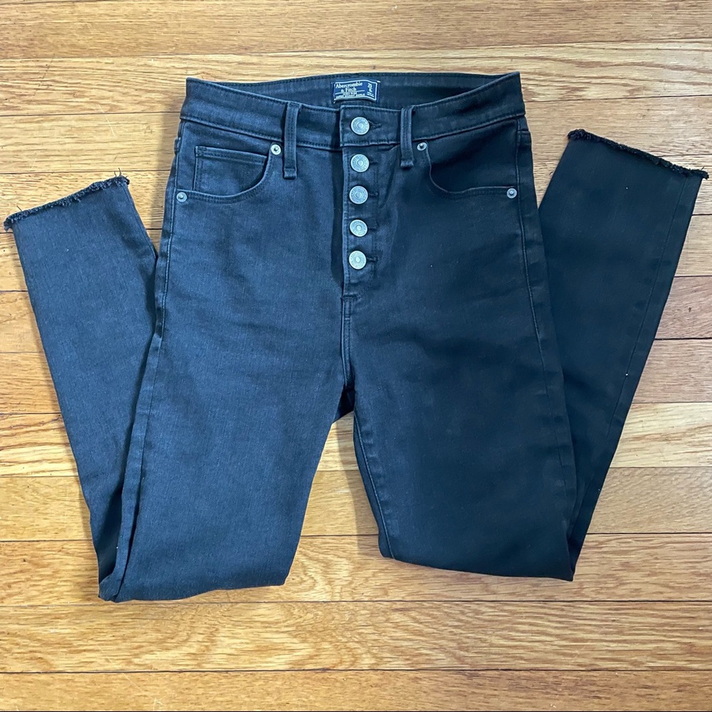 Abercrombie & Fitch High-Rise Black Ankle Skinny Jeans